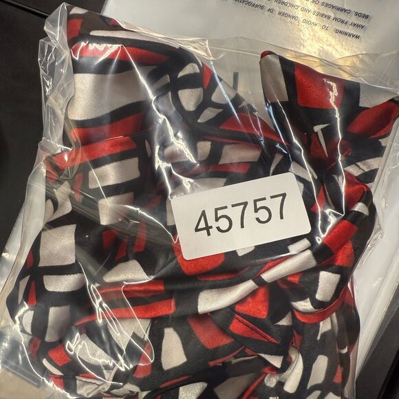 Winlar Night Gown Women 1X Plus Red Geometric Sleeveless V-Neck Sleepwear - Picture 6 of 6